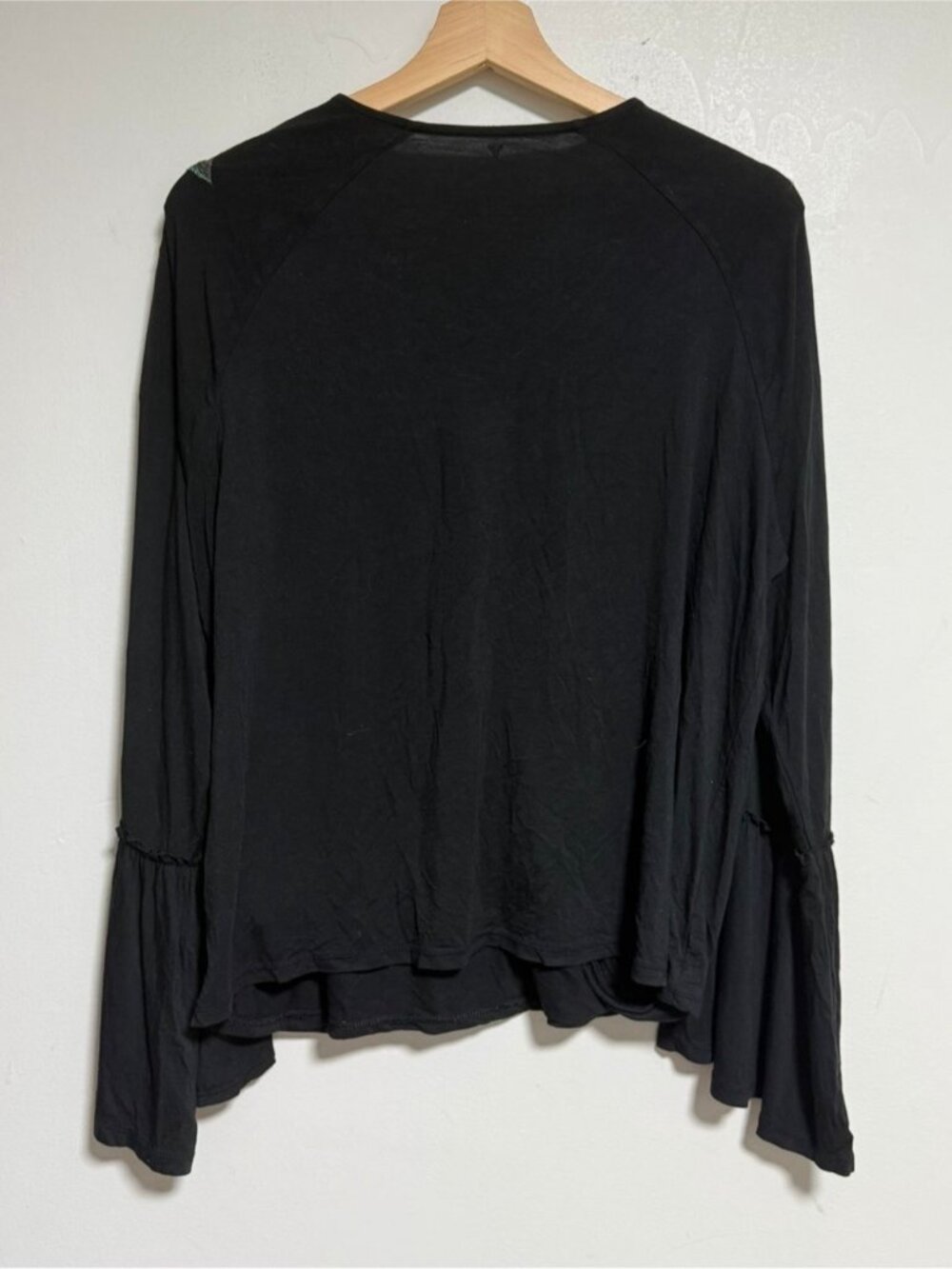 American Eagle Soft & Sexy Embroidered Bell Sleeve Top - XL - Picture 4 of 7